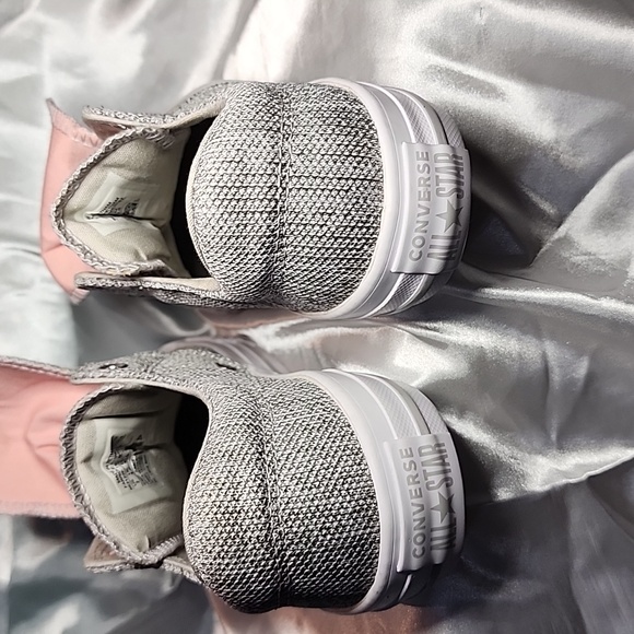 New- Little Girls Light Grey Canvas Converse with Pink Tongue Size 2 - Picture 6 of 7